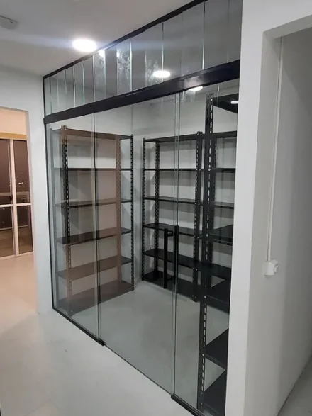 Portas e Divisórias em Vidro