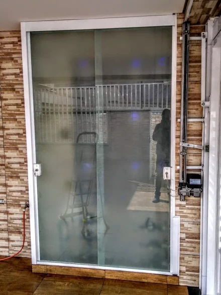 Portas e Divisórias em Vidro